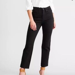 Good American Black Cropped Ankle Jeans